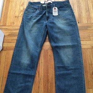 New Levis Husky Size 16